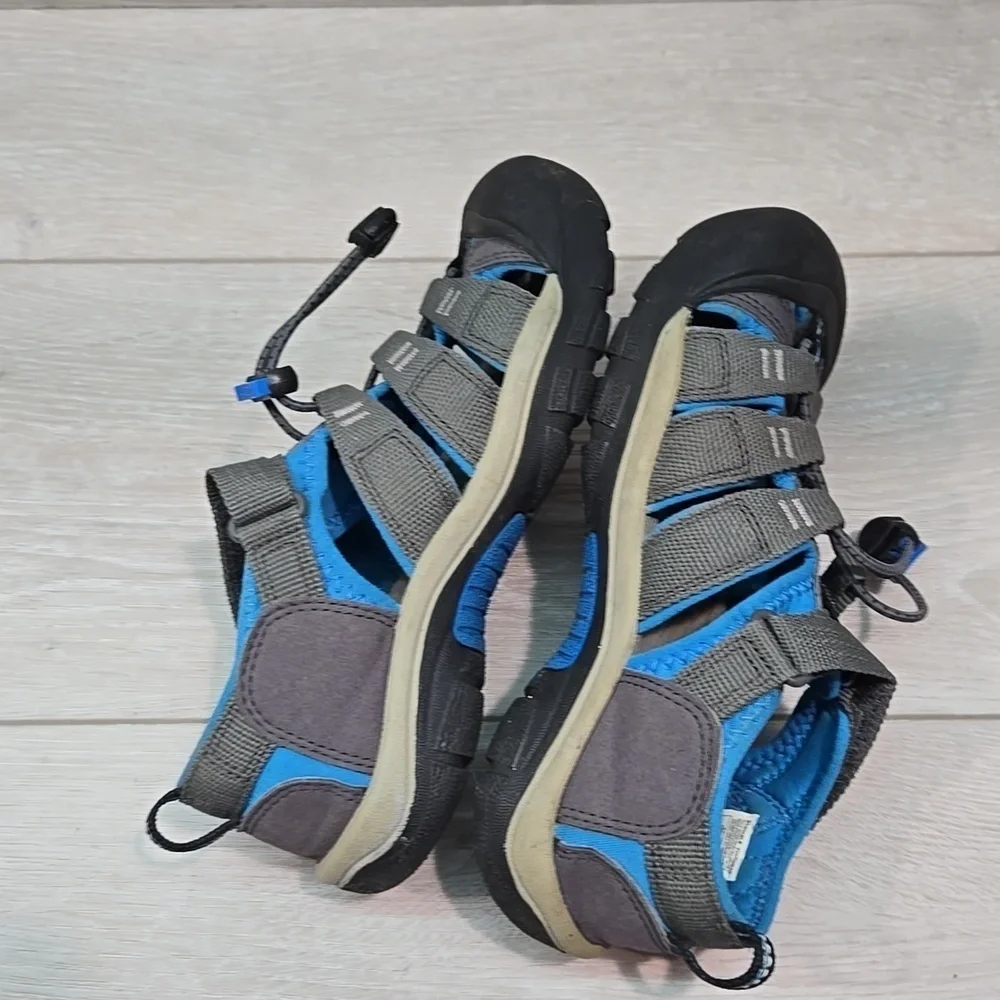 Keen Kids Boys Outdoor Waterproof Adventure Sandals Gray &Blue Shoes 2